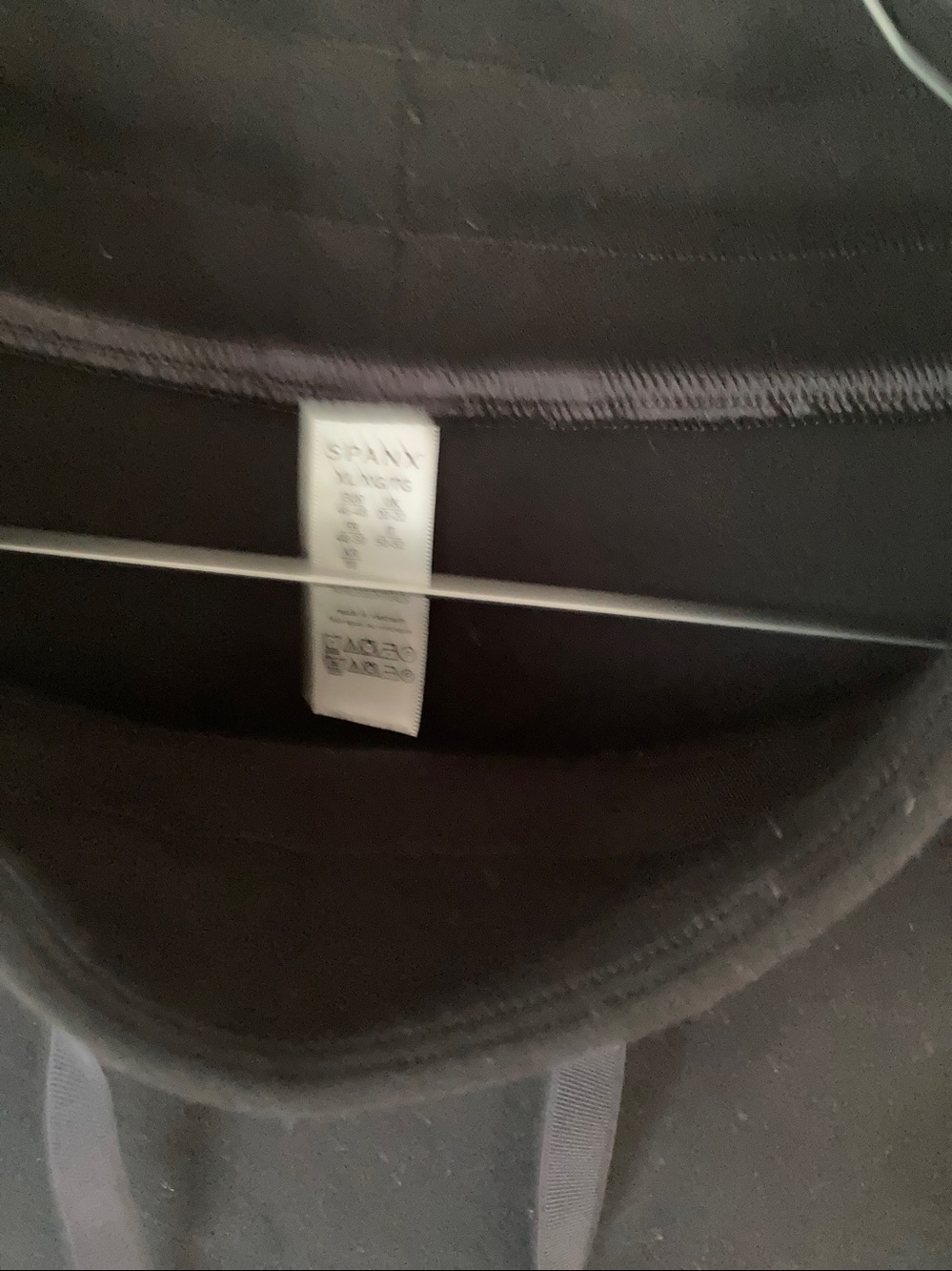 SPANX Air Essentials Top XL - Picture 2 of 4